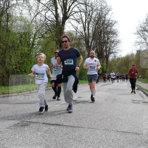 12.04.2026 - 45. Internationalen Wilhelmsburger Insellauf Yannick Fuchs http://msf.ph/oto/9505413 12.04.2026 12:56:30 Laufen 4310, 4199, 4308, 24, 4725 meine-sportfotos.de