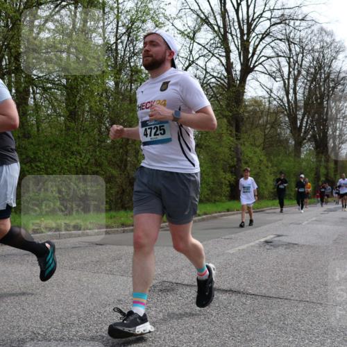 12.04.2026 - 45. Internationalen Wilhelmsburger Insellauf Yannick Fuchs http://msf.ph/oto/9505422 12.04.2026 12:56:32 Laufen 24, 4725, 5193 meine-sportfotos.de