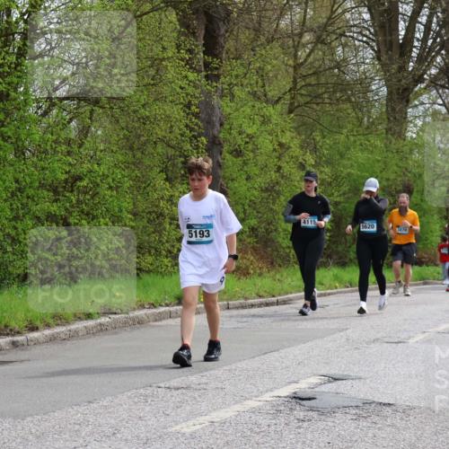 12.04.2026 - 45. Internationalen Wilhelmsburger Insellauf Yannick Fuchs http://msf.ph/oto/9505425 12.04.2026 12:56:33 Laufen 4115, 5620, 3870, 5193, 5401 meine-sportfotos.de