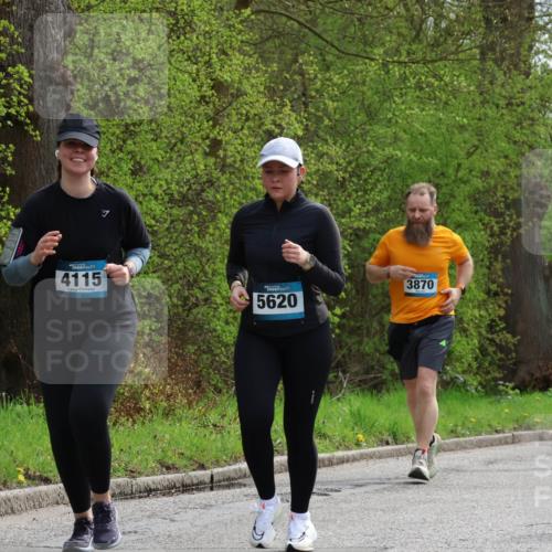 12.04.2026 - 45. Internationalen Wilhelmsburger Insellauf Yannick Fuchs http://msf.ph/oto/9505430 12.04.2026 12:56:34 Laufen 4115, 5620, 3870, 5662, 5455 meine-sportfotos.de