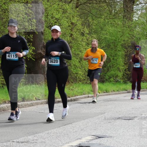 12.04.2026 - 45. Internationalen Wilhelmsburger Insellauf Yannick Fuchs http://msf.ph/oto/9505435 12.04.2026 12:56:35 Laufen 4115, 3870, 5620, 5662, 5455, 5401 meine-sportfotos.de