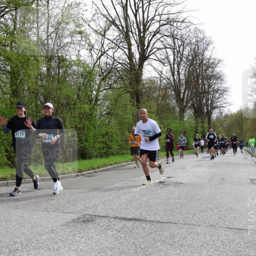 12.04.2026 - 45. Internationalen Wilhelmsburger Insellauf Yannick Fuchs http://msf.ph/oto/9505447 12.04.2026 12:56:37 Laufen 4115, 5620, 3870, 5401 meine-sportfotos.de