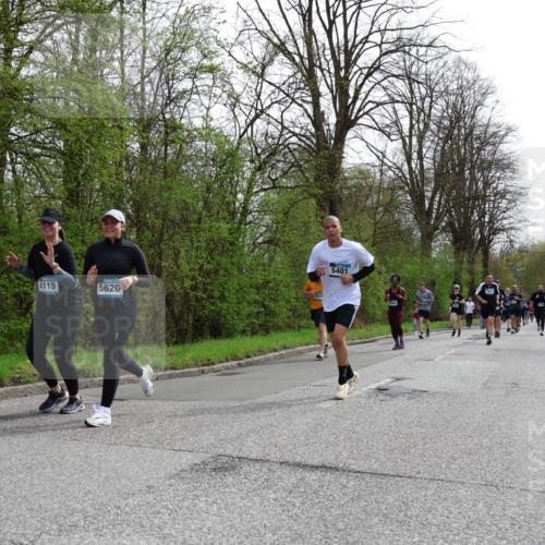 12.04.2026 - 45. Internationalen Wilhelmsburger Insellauf Yannick Fuchs http://msf.ph/oto/9505448 12.04.2026 12:56:37 Laufen 4115, 5620, 5401 meine-sportfotos.de