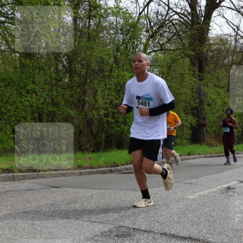 12.04.2026 - 45. Internationalen Wilhelmsburger Insellauf Yannick Fuchs http://msf.ph/oto/9505452 12.04.2026 12:56:38 Laufen 5401, 5662, 5455 meine-sportfotos.de