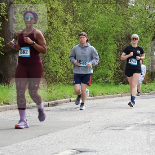 12.04.2026 - 45. Internationalen Wilhelmsburger Insellauf Yannick Fuchs http://msf.ph/oto/9505455 12.04.2026 12:56:39 Laufen 5662, 5455, 4345, 3641, 970 meine-sportfotos.de