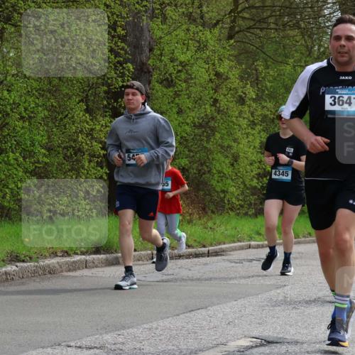 12.04.2026 - 45. Internationalen Wilhelmsburger Insellauf Yannick Fuchs http://msf.ph/oto/9505466 12.04.2026 12:56:40 Laufen 54, 3641, 55, 4345, 3970 meine-sportfotos.de