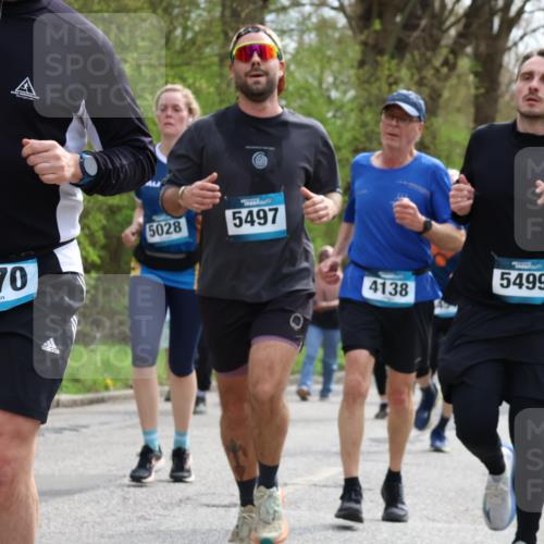 12.04.2026 - 45. Internationalen Wilhelmsburger Insellauf Yannick Fuchs http://msf.ph/oto/9505478 12.04.2026 12:56:42 Laufen 3970, 5028, 5497, 5499, 4138 meine-sportfotos.de