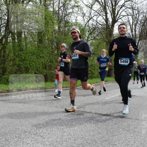 12.04.2026 - 45. Internationalen Wilhelmsburger Insellauf Yannick Fuchs http://msf.ph/oto/9505488 12.04.2026 12:56:44 Laufen 345, 5497, 5028, 5499, 4454 meine-sportfotos.de