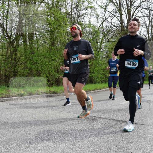 12.04.2026 - 45. Internationalen Wilhelmsburger Insellauf Yannick Fuchs http://msf.ph/oto/9505489 12.04.2026 12:56:44 Laufen 345, 5497, 5499, 5028, 4454 meine-sportfotos.de