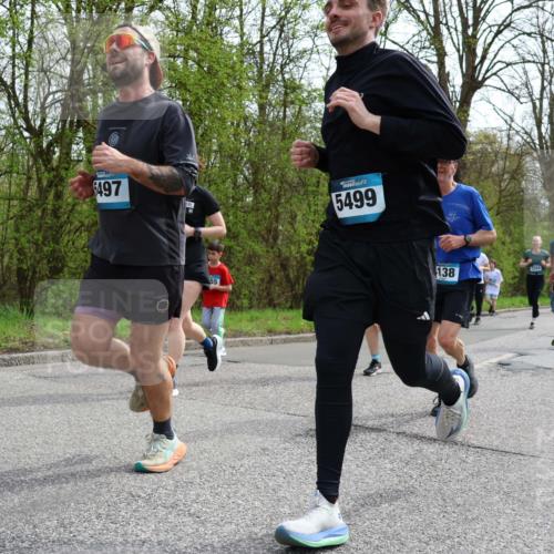 12.04.2026 - 45. Internationalen Wilhelmsburger Insellauf Yannick Fuchs http://msf.ph/oto/9505491 12.04.2026 12:56:45 Laufen 5497, 55, 5499, 138, 3264, 4454 meine-sportfotos.de