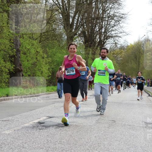 12.04.2026 - 45. Internationalen Wilhelmsburger Insellauf Yannick Fuchs http://msf.ph/oto/9505504 12.04.2026 12:56:47 Laufen 5200, 3070, 4892, 458, 1242 meine-sportfotos.de