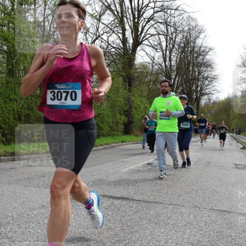 12.04.2026 - 45. Internationalen Wilhelmsburger Insellauf Yannick Fuchs http://msf.ph/oto/9505515 12.04.2026 12:56:49 Laufen 3070, 5565 meine-sportfotos.de