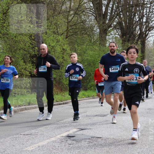 12.04.2026 - 45. Internationalen Wilhelmsburger Insellauf Yannick Fuchs http://msf.ph/oto/9505521 12.04.2026 12:56:52 Laufen 5728, 5730, 2728, 2077, 5458, 23, 5247 meine-sportfotos.de