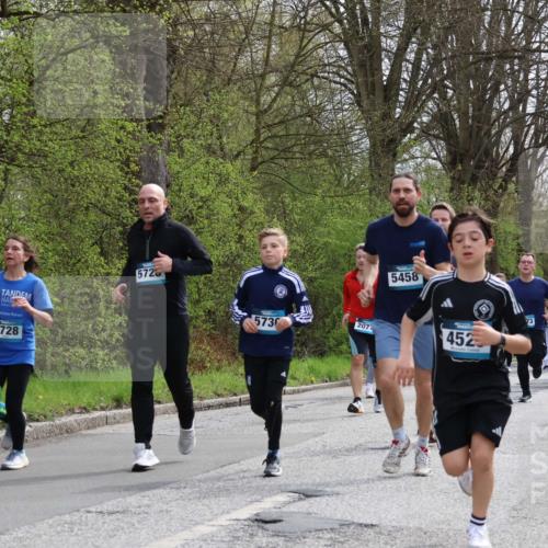 12.04.2026 - 45. Internationalen Wilhelmsburger Insellauf Yannick Fuchs http://msf.ph/oto/9505522 12.04.2026 12:56:52 Laufen 2728, 5725, 5458, 5730, 2077, 452, 5247, 3896 meine-sportfotos.de