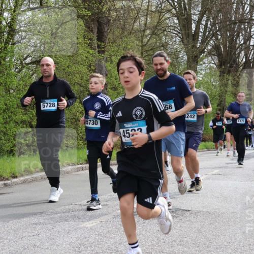 12.04.2026 - 45. Internationalen Wilhelmsburger Insellauf Yannick Fuchs http://msf.ph/oto/9505528 12.04.2026 12:56:53 Laufen 272, 5728, 5730, 4523, 58, 242, 4173, 4039, 5247 meine-sportfotos.de