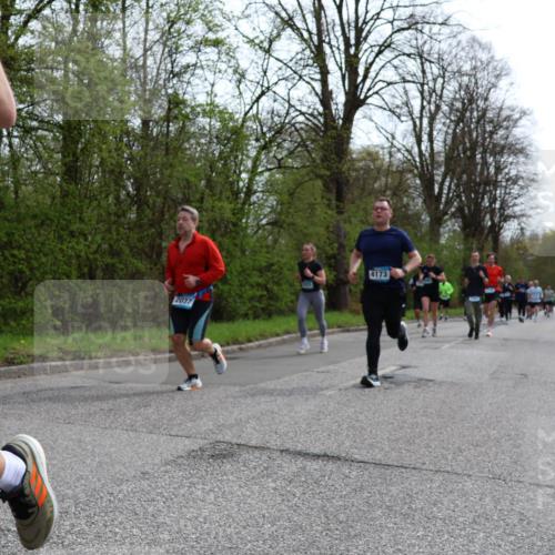 12.04.2026 - 45. Internationalen Wilhelmsburger Insellauf Yannick Fuchs http://msf.ph/oto/9505542 12.04.2026 12:56:56 Laufen 2077, 1231, 4173 meine-sportfotos.de