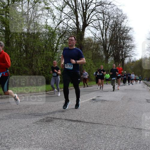 12.04.2026 - 45. Internationalen Wilhelmsburger Insellauf Yannick Fuchs http://msf.ph/oto/9505546 12.04.2026 12:56:57 Laufen 2017, 5231, 4173, 5247 meine-sportfotos.de