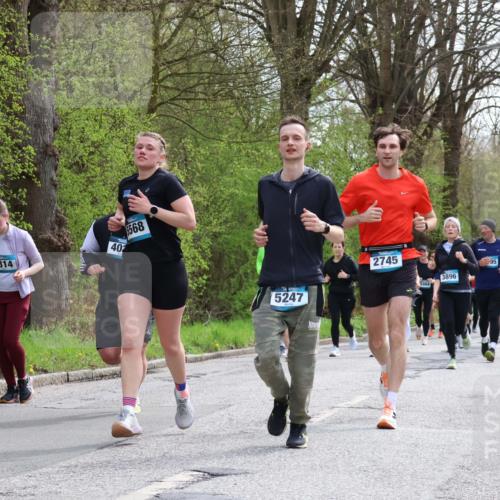12.04.2026 - 45. Internationalen Wilhelmsburger Insellauf Yannick Fuchs http://msf.ph/oto/9505547 12.04.2026 12:56:57 Laufen 4314, 40, 568, 5247, 2745, 3896, 95 meine-sportfotos.de