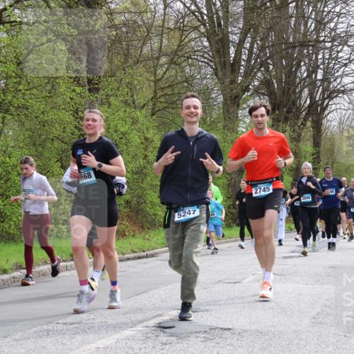 12.04.2026 - 45. Internationalen Wilhelmsburger Insellauf Yannick Fuchs http://msf.ph/oto/9505551 12.04.2026 12:56:58 Laufen 568, 5247, 2745, 586, 3896 meine-sportfotos.de
