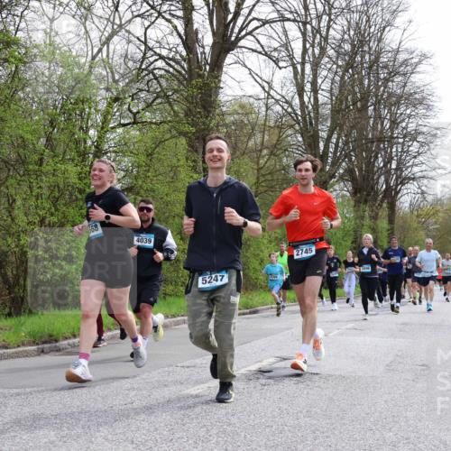 12.04.2026 - 45. Internationalen Wilhelmsburger Insellauf Yannick Fuchs http://msf.ph/oto/9505556 12.04.2026 12:56:59 Laufen 568, 4039, 5247, 4769, 2745, 571, 3896 meine-sportfotos.de