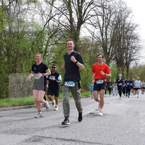 12.04.2026 - 45. Internationalen Wilhelmsburger Insellauf Yannick Fuchs http://msf.ph/oto/9505557 12.04.2026 12:56:59 Laufen 402, 5247, 2745, 3896, 5795 meine-sportfotos.de