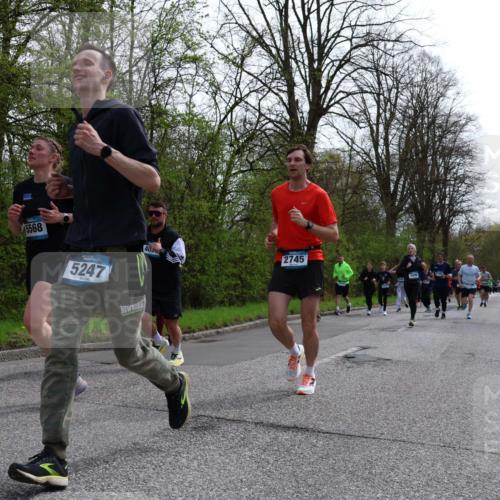 12.04.2026 - 45. Internationalen Wilhelmsburger Insellauf Yannick Fuchs http://msf.ph/oto/9505562 12.04.2026 12:57:00 Laufen 5568, 5247, 405, 2745 meine-sportfotos.de