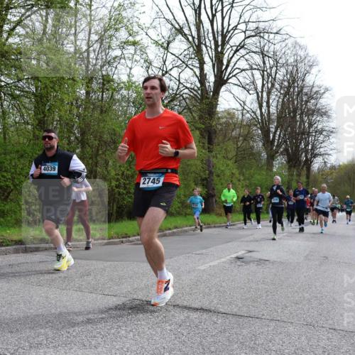12.04.2026 - 45. Internationalen Wilhelmsburger Insellauf Yannick Fuchs http://msf.ph/oto/9505563 12.04.2026 12:57:00 Laufen 4039, 2745, 4769 meine-sportfotos.de