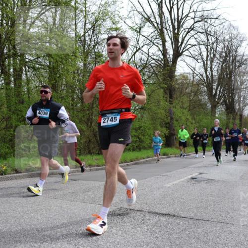12.04.2026 - 45. Internationalen Wilhelmsburger Insellauf Yannick Fuchs http://msf.ph/oto/9505564 12.04.2026 12:57:00 Laufen 4039, 2745, 4769 meine-sportfotos.de