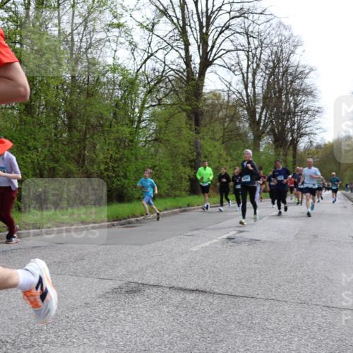 12.04.2026 - 45. Internationalen Wilhelmsburger Insellauf Yannick Fuchs http://msf.ph/oto/9505567 12.04.2026 12:57:01 Laufen 2745 meine-sportfotos.de