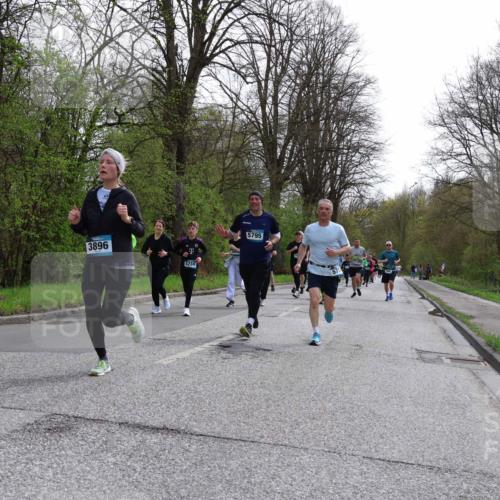 12.04.2026 - 45. Internationalen Wilhelmsburger Insellauf Yannick Fuchs http://msf.ph/oto/9505575 12.04.2026 12:57:02 Laufen 3896, 5234, 5795 meine-sportfotos.de