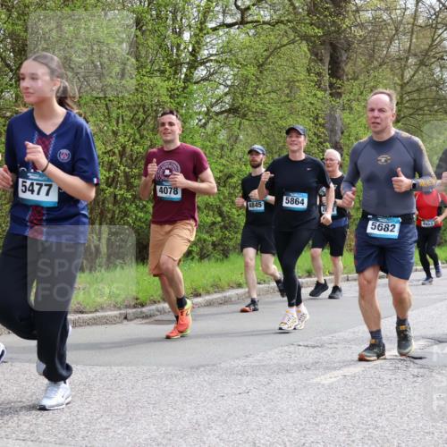 12.04.2026 - 45. Internationalen Wilhelmsburger Insellauf Yannick Fuchs http://msf.ph/oto/9505593 12.04.2026 12:57:06 Laufen 80, 5477, 4078, 5864, 4845, 2, 4453, 5682, 3745 meine-sportfotos.de