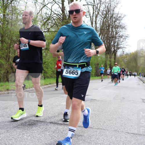 12.04.2026 - 45. Internationalen Wilhelmsburger Insellauf Yannick Fuchs http://msf.ph/oto/9505603 12.04.2026 12:57:08 Laufen 3745, 445, 5665 meine-sportfotos.de