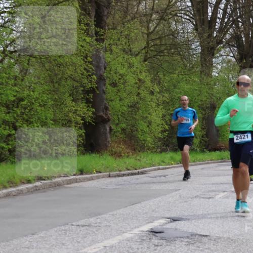 12.04.2026 - 45. Internationalen Wilhelmsburger Insellauf Yannick Fuchs http://msf.ph/oto/9505614 12.04.2026 12:57:10 Laufen 795, 2421, 2436, 4161 meine-sportfotos.de