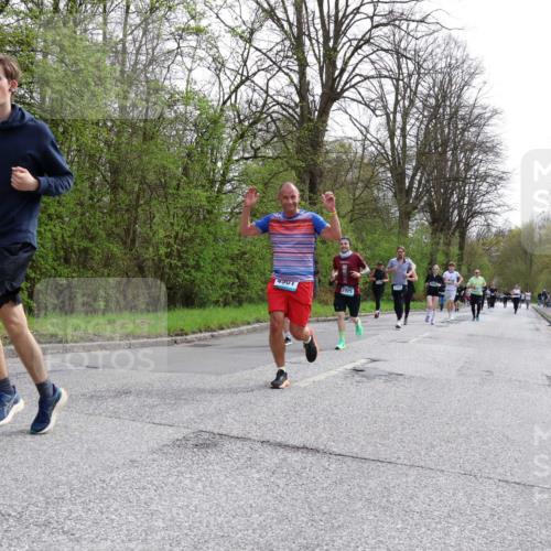 12.04.2026 - 45. Internationalen Wilhelmsburger Insellauf Yannick Fuchs http://msf.ph/oto/9505655 12.04.2026 12:57:18 Laufen 4507, 2925 meine-sportfotos.de
