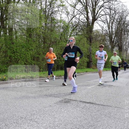 12.04.2026 - 45. Internationalen Wilhelmsburger Insellauf Yannick Fuchs http://msf.ph/oto/9505680 12.04.2026 12:57:23 Laufen 4219, 3030, 4940, 49, 3120 meine-sportfotos.de
