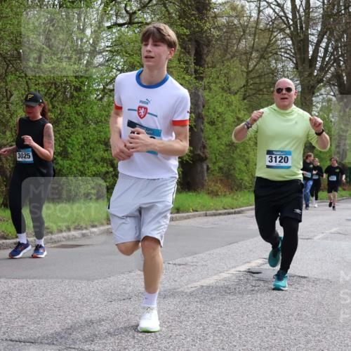 12.04.2026 - 45. Internationalen Wilhelmsburger Insellauf Yannick Fuchs http://msf.ph/oto/9505684 12.04.2026 12:57:24 Laufen 3025, 0, 3120 meine-sportfotos.de