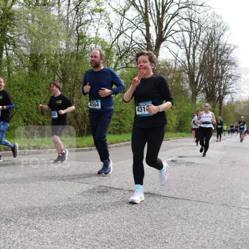 12.04.2026 - 45. Internationalen Wilhelmsburger Insellauf Yannick Fuchs http://msf.ph/oto/9505716 12.04.2026 12:57:32 Laufen 02, 4204, 4312, 3943 meine-sportfotos.de