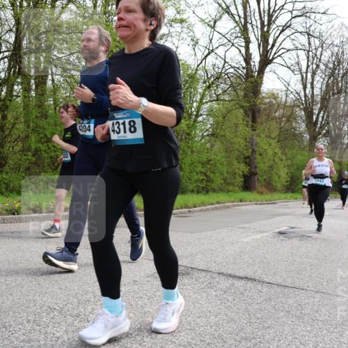 12.04.2026 - 45. Internationalen Wilhelmsburger Insellauf Yannick Fuchs http://msf.ph/oto/9505719 12.04.2026 12:57:32 Laufen 4204, 4318, 3943 meine-sportfotos.de