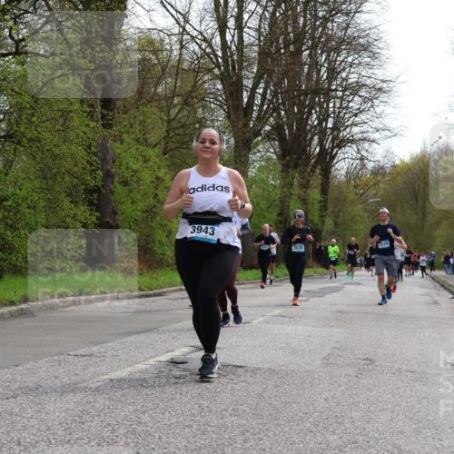 12.04.2026 - 45. Internationalen Wilhelmsburger Insellauf Yannick Fuchs http://msf.ph/oto/9505721 12.04.2026 12:57:33 Laufen 3943, 3035, 5229 meine-sportfotos.de