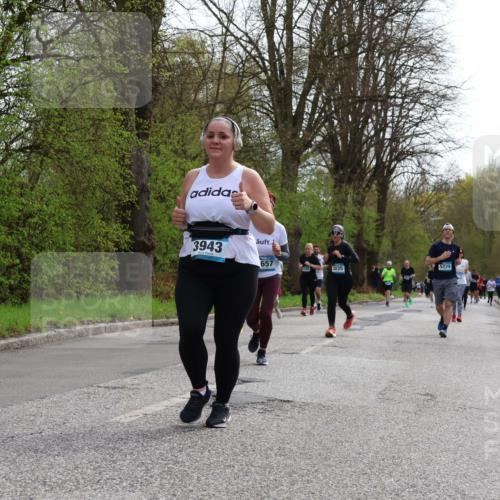 12.04.2026 - 45. Internationalen Wilhelmsburger Insellauf Yannick Fuchs http://msf.ph/oto/9505723 12.04.2026 12:57:33 Laufen 3943, 657, 3035, 5229 meine-sportfotos.de