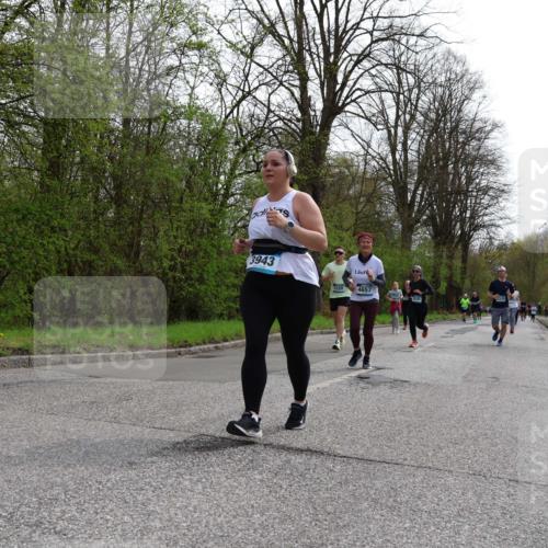 12.04.2026 - 45. Internationalen Wilhelmsburger Insellauf Yannick Fuchs http://msf.ph/oto/9505728 12.04.2026 12:57:34 Laufen 3943, 4657 meine-sportfotos.de