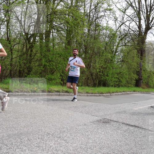 12.04.2026 - 45. Internationalen Wilhelmsburger Insellauf Yannick Fuchs http://msf.ph/oto/9505768 12.04.2026 12:57:42 Laufen 3019, 4775 meine-sportfotos.de