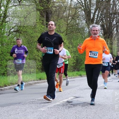 12.04.2026 - 45. Internationalen Wilhelmsburger Insellauf Yannick Fuchs http://msf.ph/oto/9505777 12.04.2026 12:58:16 Laufen 4961, 248, 5624, 3793, 4116, 5454, 532, 4102 meine-sportfotos.de
