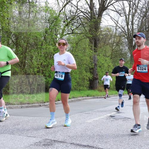 12.04.2026 - 45. Internationalen Wilhelmsburger Insellauf Yannick Fuchs http://msf.ph/oto/9505791 12.04.2026 12:58:19 Laufen 20, 5611, 4116, 2001, 5454, 307, 5324, 4102 meine-sportfotos.de
