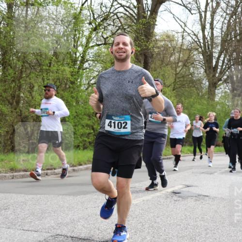 12.04.2026 - 45. Internationalen Wilhelmsburger Insellauf Yannick Fuchs http://msf.ph/oto/9505802 12.04.2026 12:58:22 Laufen 2001, 4102, 3056, 1866, 5760 meine-sportfotos.de