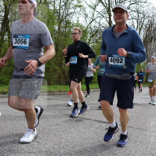 12.04.2026 - 45. Internationalen Wilhelmsburger Insellauf Yannick Fuchs http://msf.ph/oto/9505823 12.04.2026 12:58:26 Laufen 66, 3056, 4973, 2016, 4092, 8440, 5761 meine-sportfotos.de
