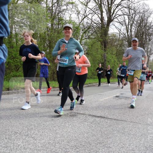 12.04.2026 - 45. Internationalen Wilhelmsburger Insellauf Yannick Fuchs http://msf.ph/oto/9505828 12.04.2026 12:58:27 Laufen 5761, 210 meine-sportfotos.de