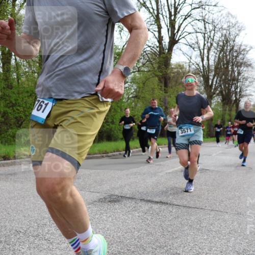 12.04.2026 - 45. Internationalen Wilhelmsburger Insellauf Yannick Fuchs http://msf.ph/oto/9505833 12.04.2026 12:58:28 Laufen 401, 761, 1440, 3571 meine-sportfotos.de