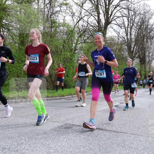12.04.2026 - 45. Internationalen Wilhelmsburger Insellauf Yannick Fuchs http://msf.ph/oto/9505862 12.04.2026 12:58:35 Laufen 4391, 5323, 5704, 5287, 231 meine-sportfotos.de