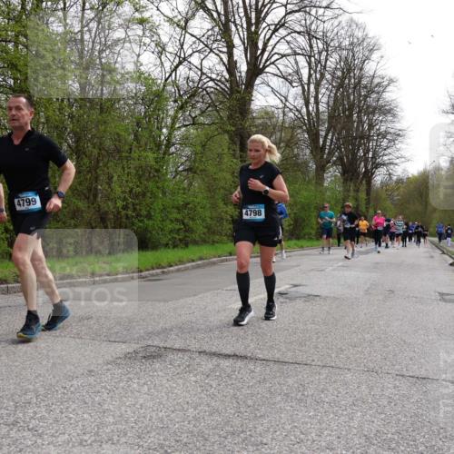 12.04.2026 - 45. Internationalen Wilhelmsburger Insellauf Yannick Fuchs http://msf.ph/oto/9505879 12.04.2026 12:58:39 Laufen 5225, 4799, 4798 meine-sportfotos.de